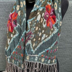 Lucky Brand Green and Multicolor Floral Scarf-Excellent Preloved Condition FAB!!